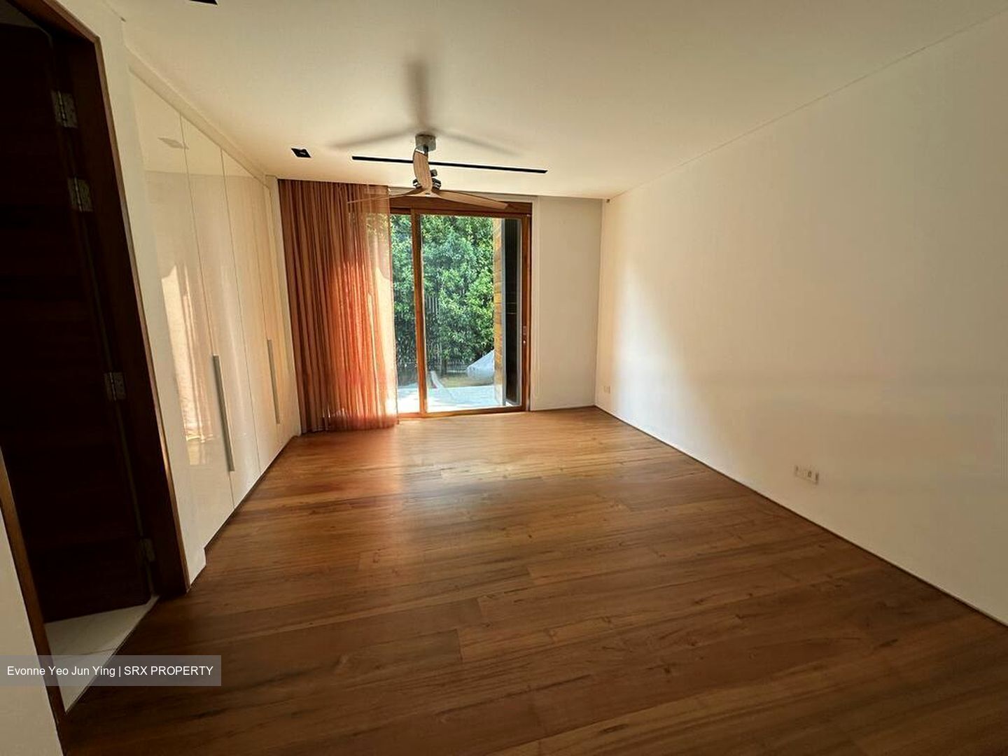 Ocean Drive (D4), Detached #479561551